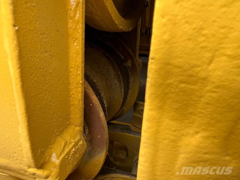 CAT D6H XL Buldožeri gusjeničari