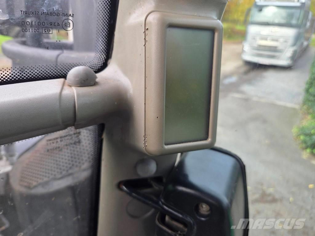 Deutz Agrotron 6150 Traktori