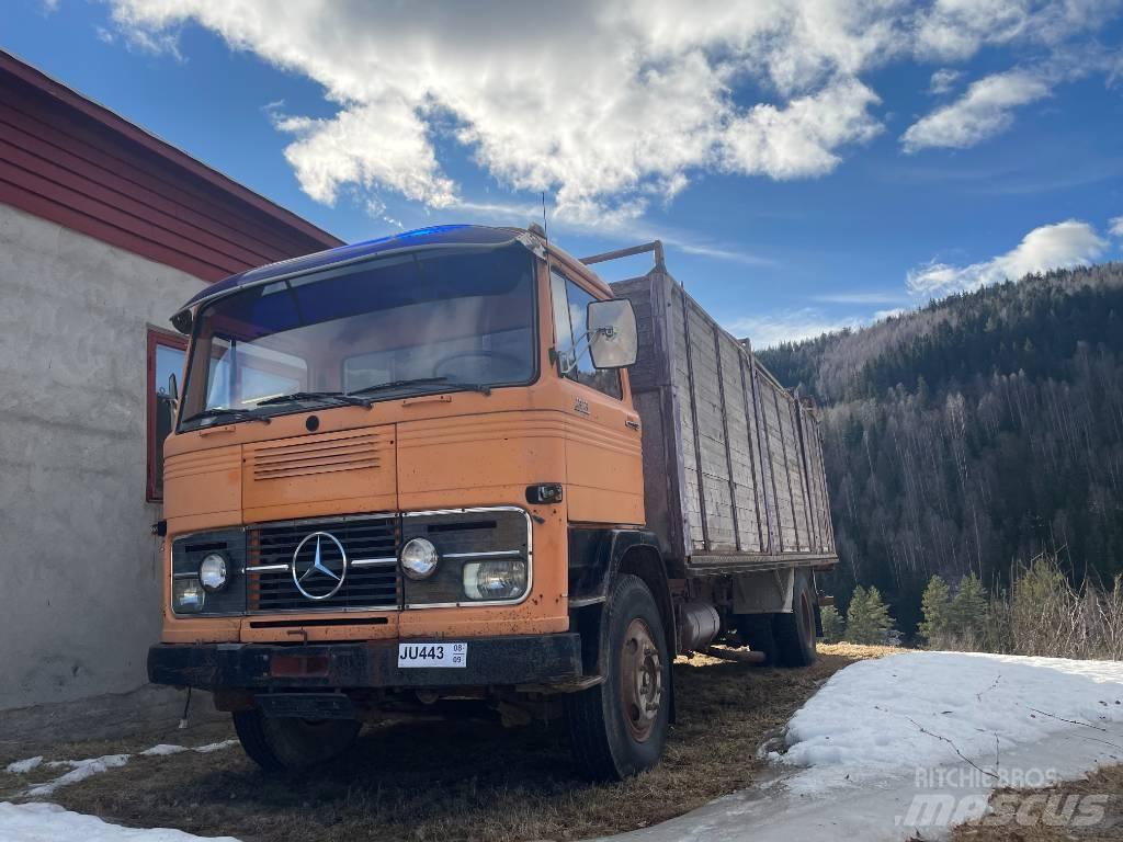 Mercedes-Benz LP1313 Kamioni za transport stoke