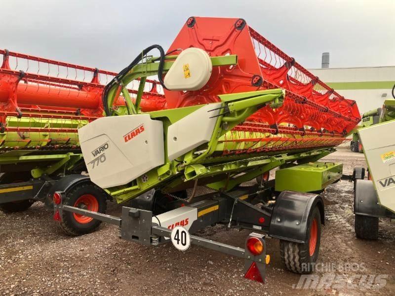 CLAAS TRION 520 Kombajni