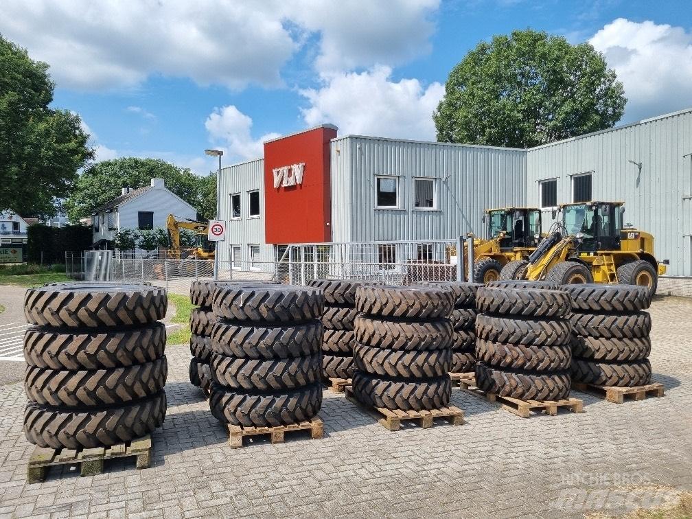 Kumho 10.00 x 20 Gume, kotači i naplatci