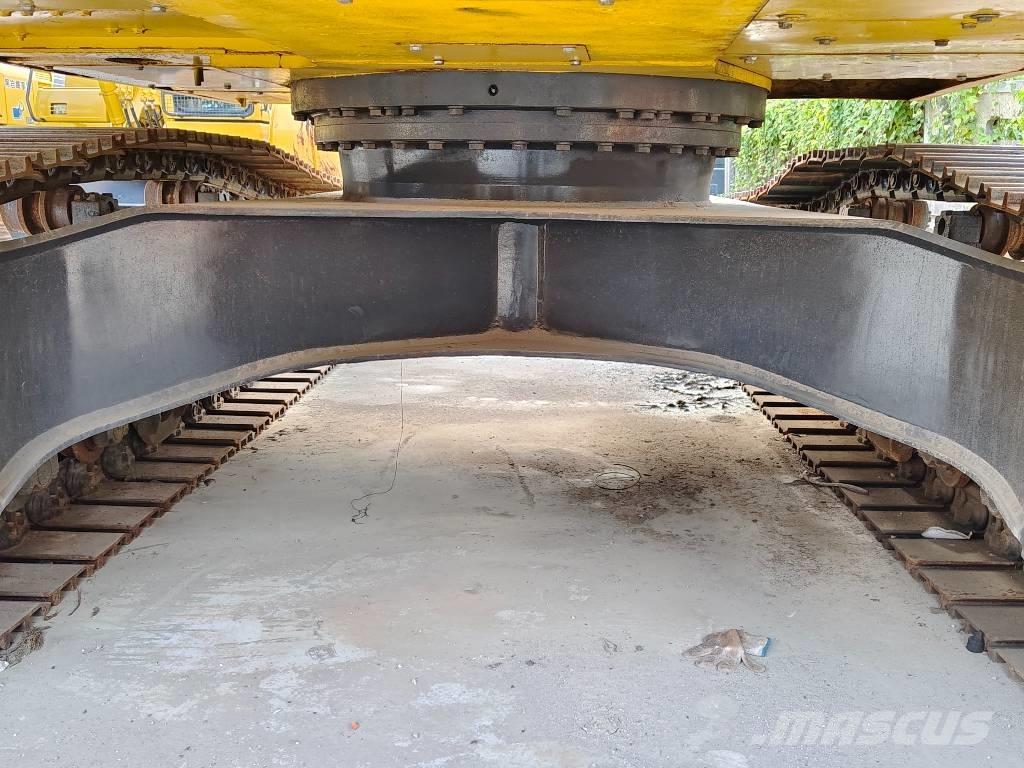 Komatsu PC 220-7 Bageri gusjeničari