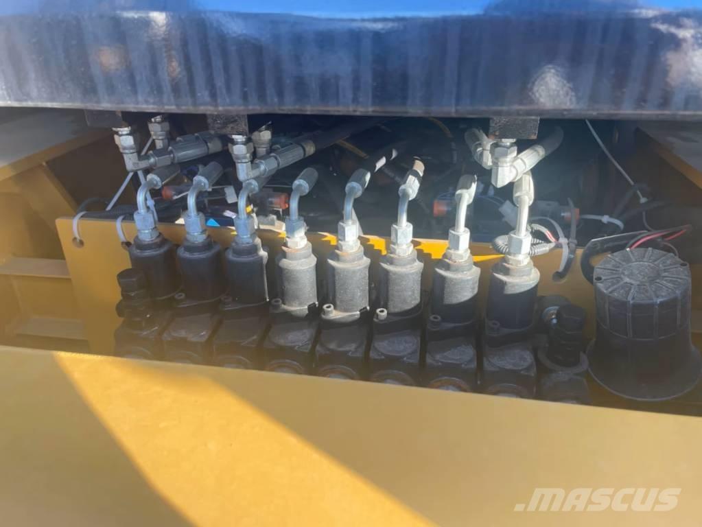 CAT 420F Utovarni rovokopači