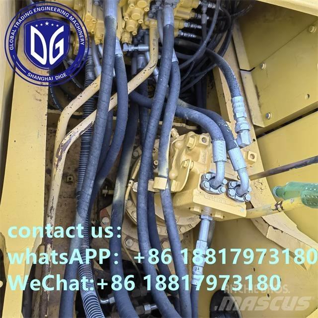 Komatsu PC220-7 Bageri gusjeničari