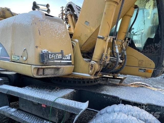 CAT M 322 C MH Bageri na kotačima