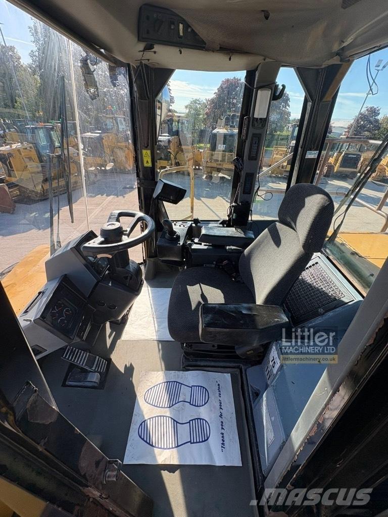 CAT 824 H Buldožeri na kotačima