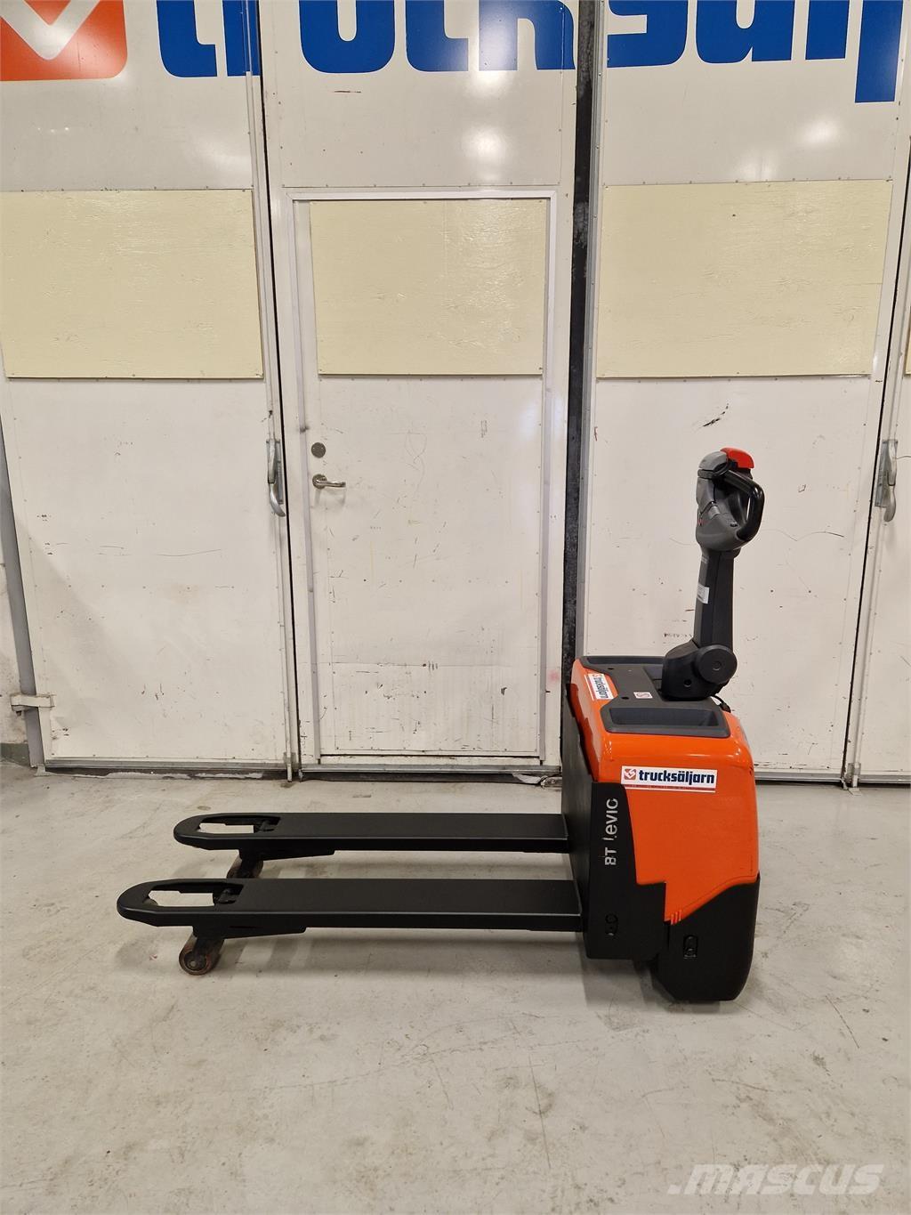 Toyota LWE130 Ručni električni viličar