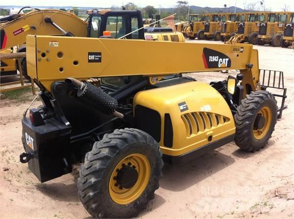 CAT TL943 (M51936) Teleskopski viličari