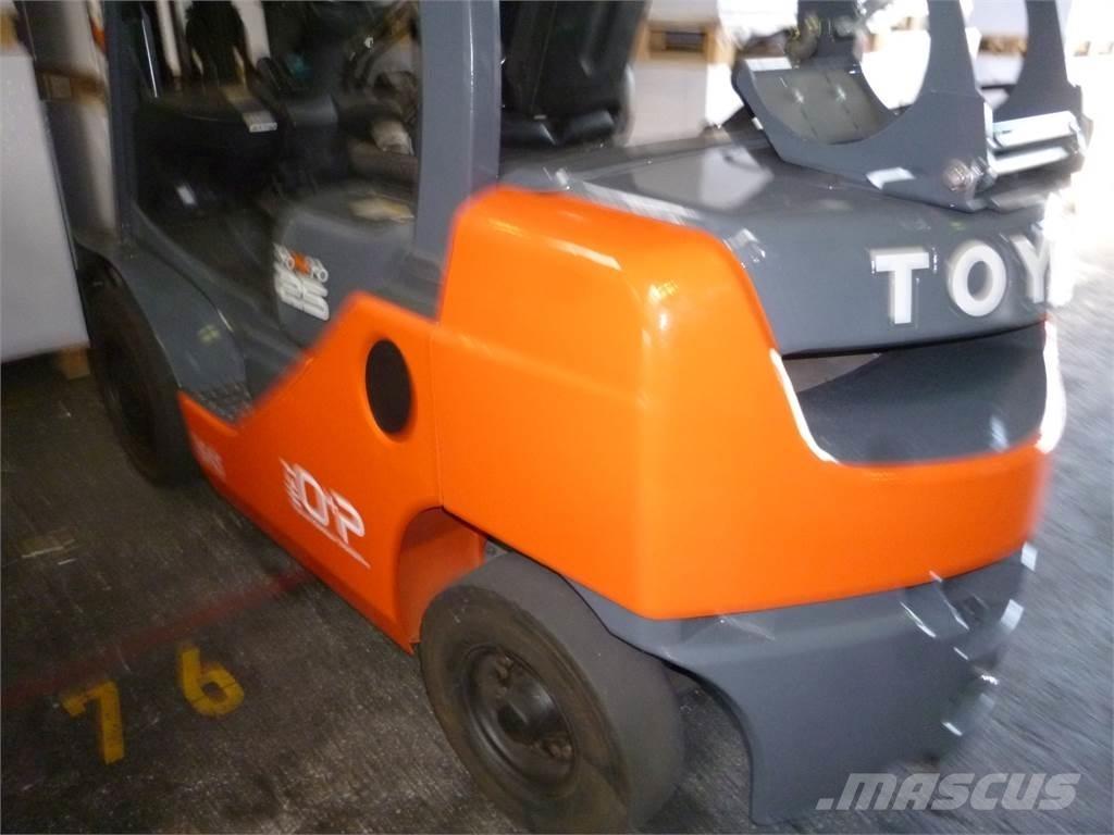 Toyota 02-8FGF25 Plinski viličari