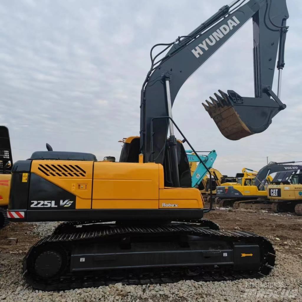 Hyundai 225VS Bageri gusjeničari