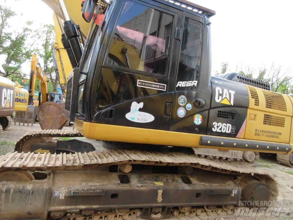 CAT 326 Bageri gusjeničari
