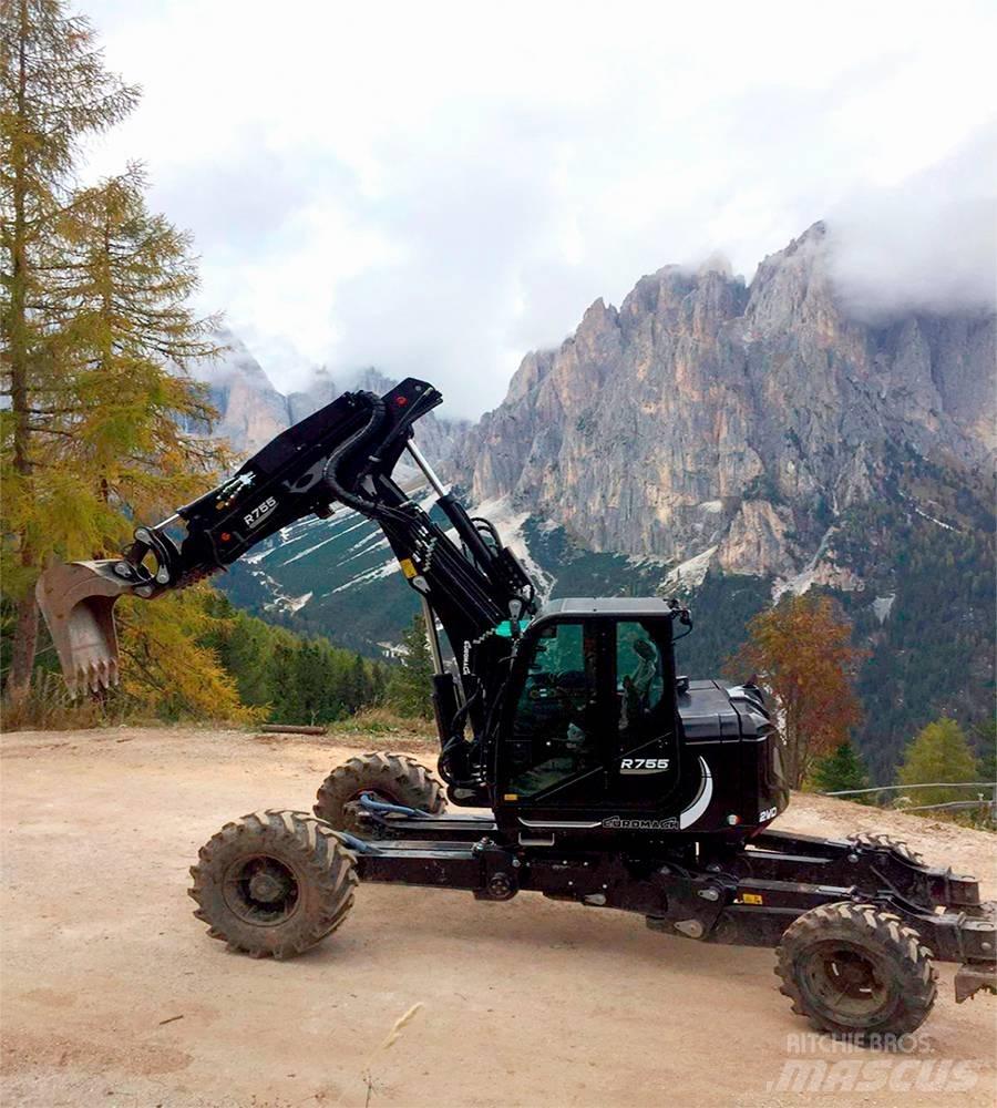 Euromach R755 Amfibijski bageri
