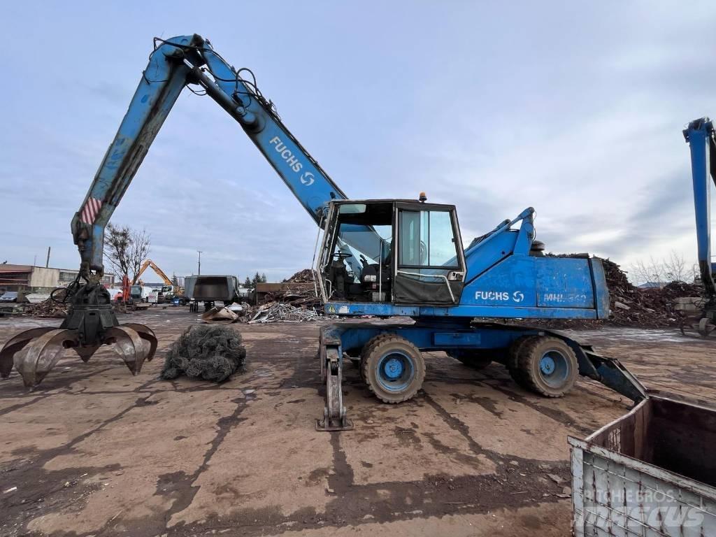 Fuchs MHL 340 Bageri za manipuliranje materijalom / otpadom