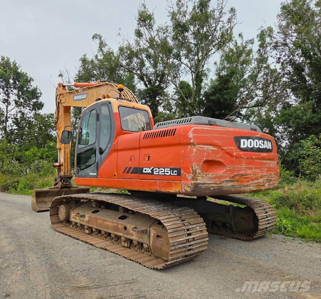 Doosan DX 225 LC Bageri gusjeničari