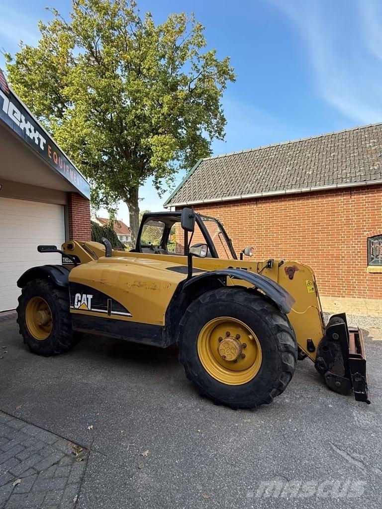 CAT TH 330 B Teleskopski viličari