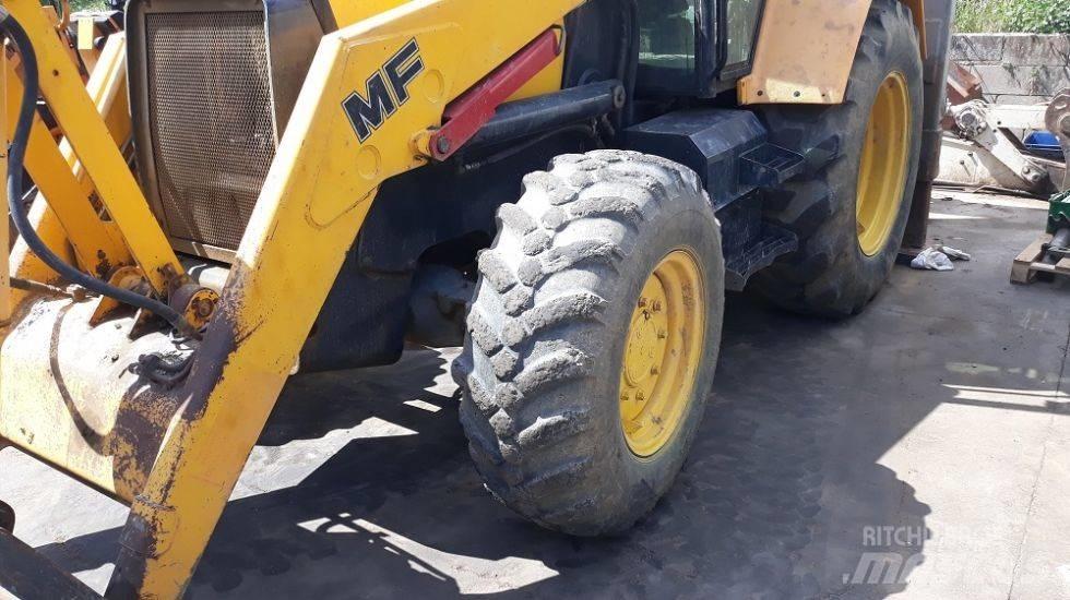 Fermec 860 Utovarni rovokopači