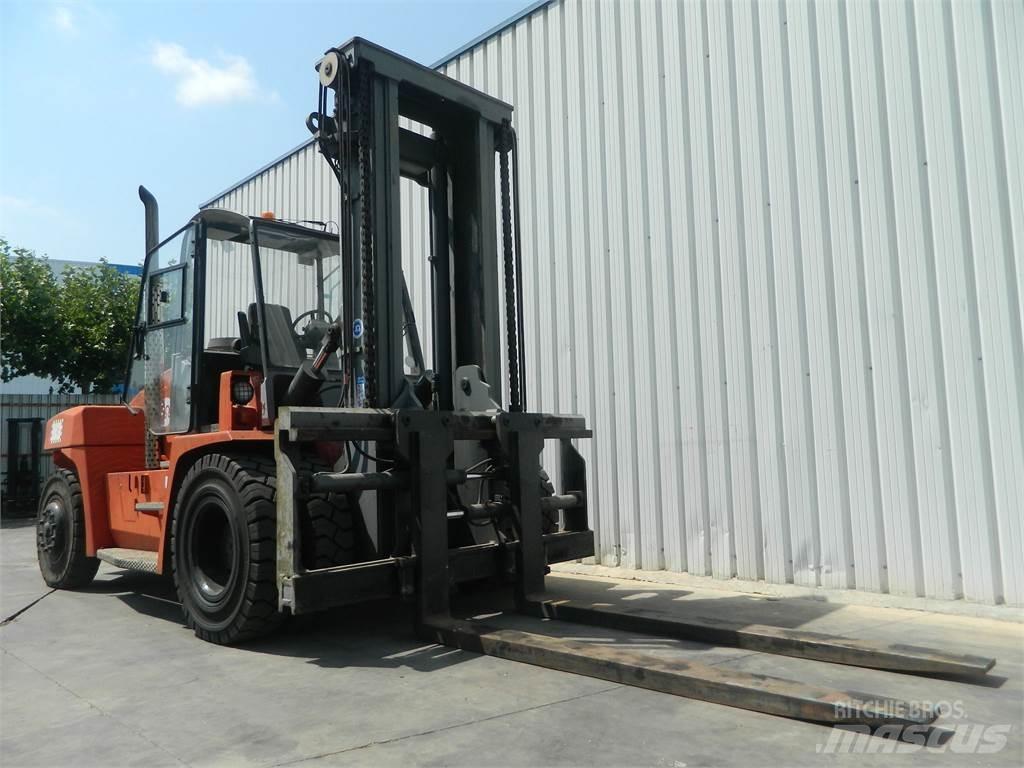Kalmar DCE100 12 Dizelski viličari