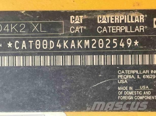 CAT D 4 K 2 XL Buldožeri gusjeničari