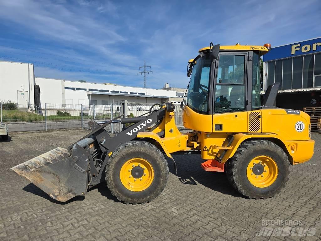 Volvo L 30 G Utovarivači na kotačima