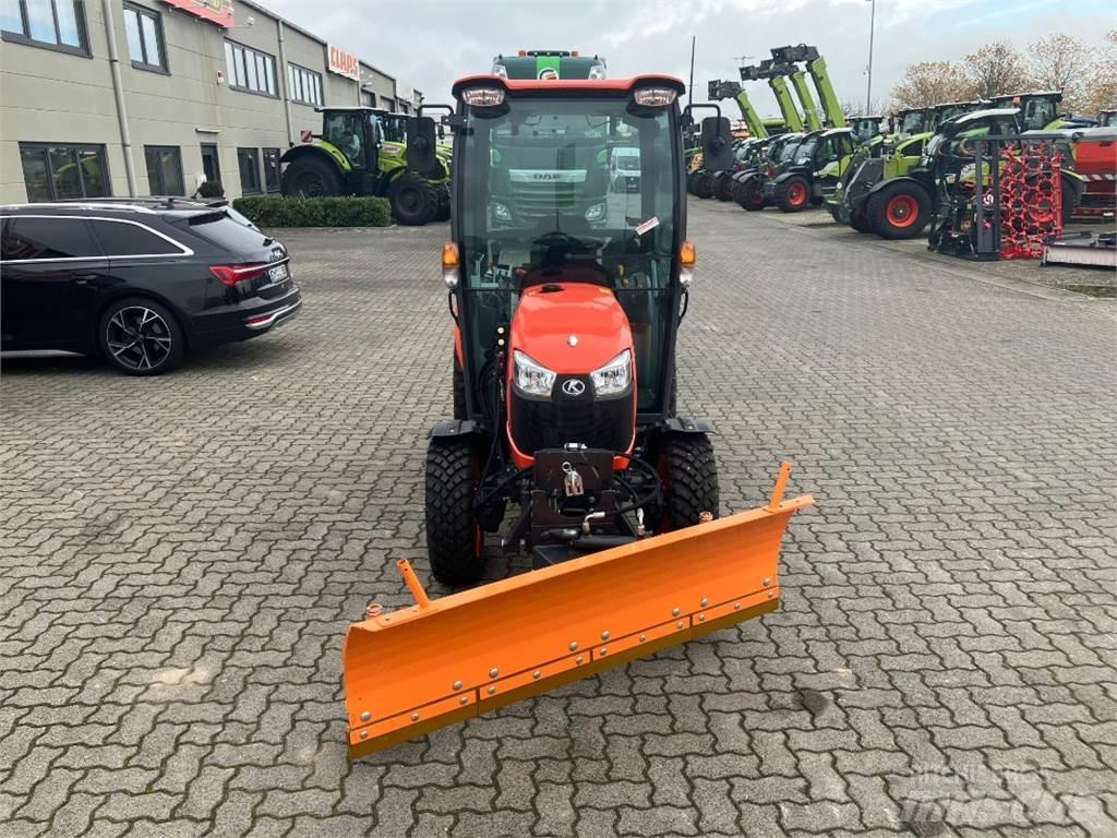Kubota B2231 Kompaktni (mali) traktori