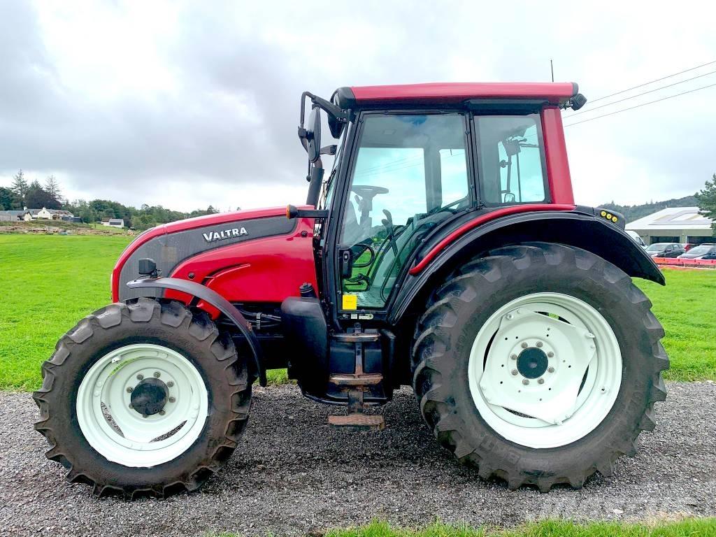 Valtra N101 Tractor Šumski traktori