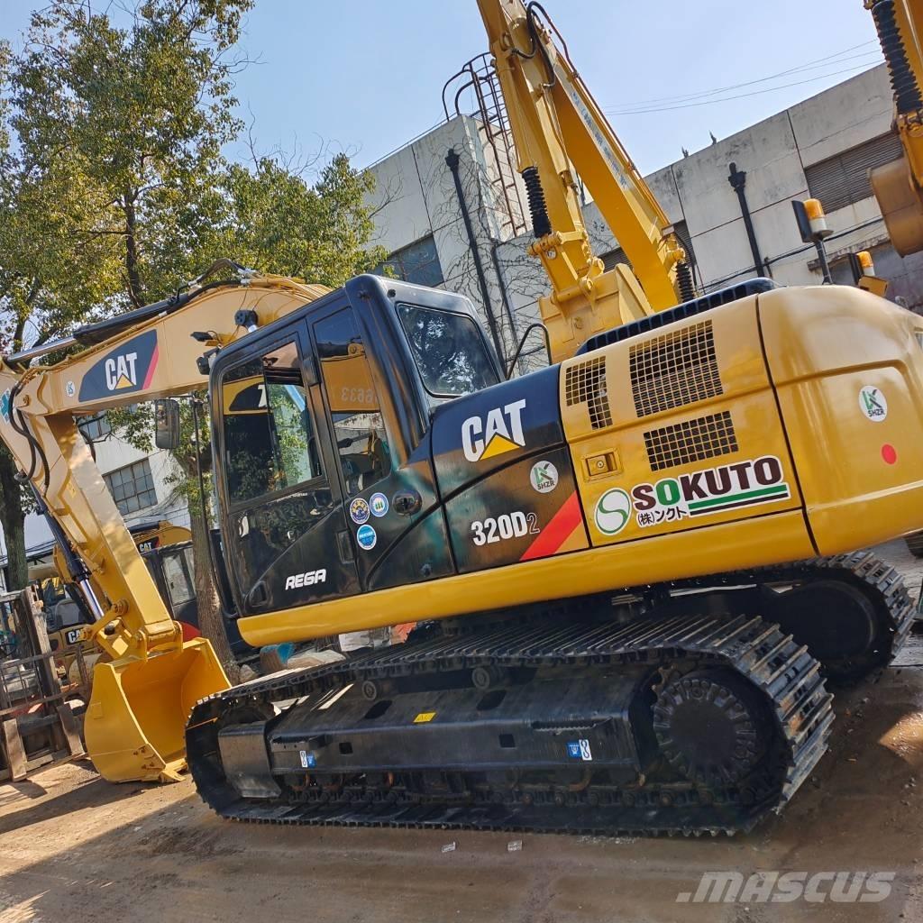 CAT 320 D2 Bageri gusjeničari