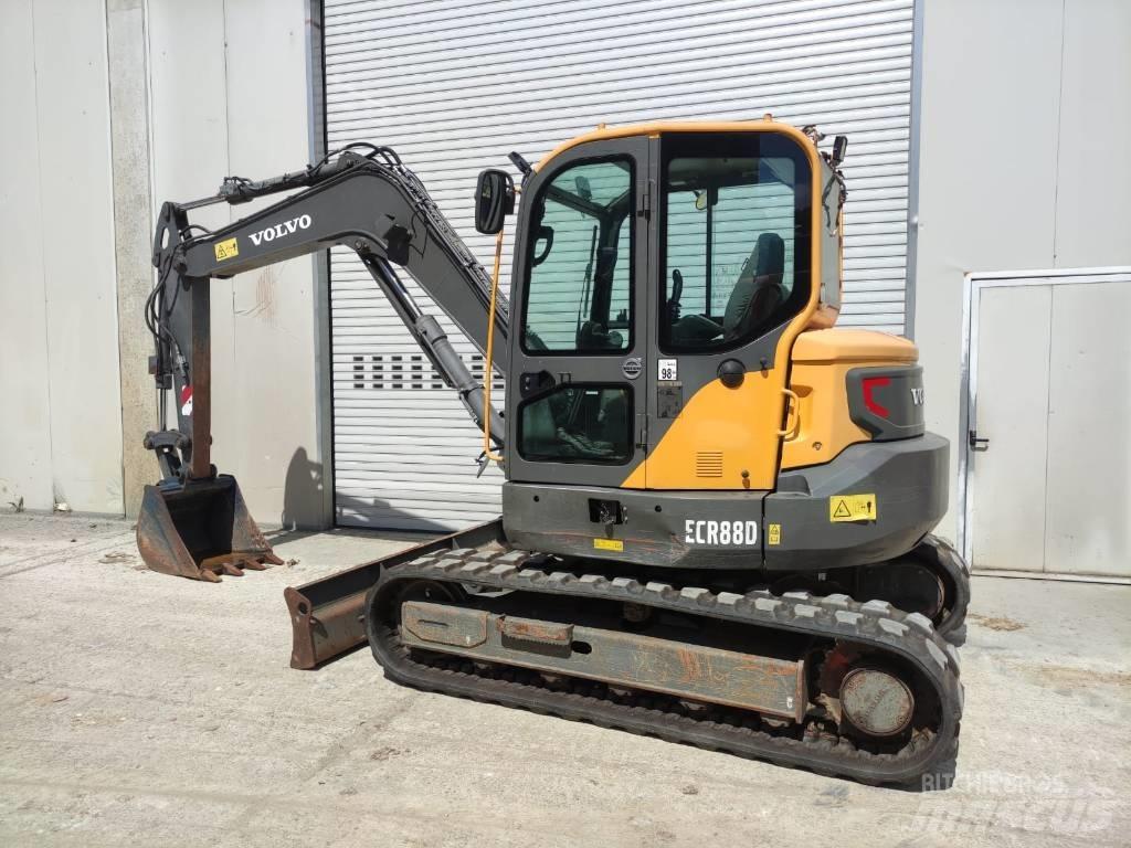 Volvo ECR 88 D Midi bageri 7t – 12t
