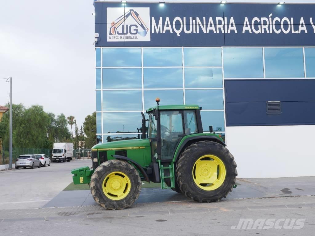 John Deere 6800 Traktori