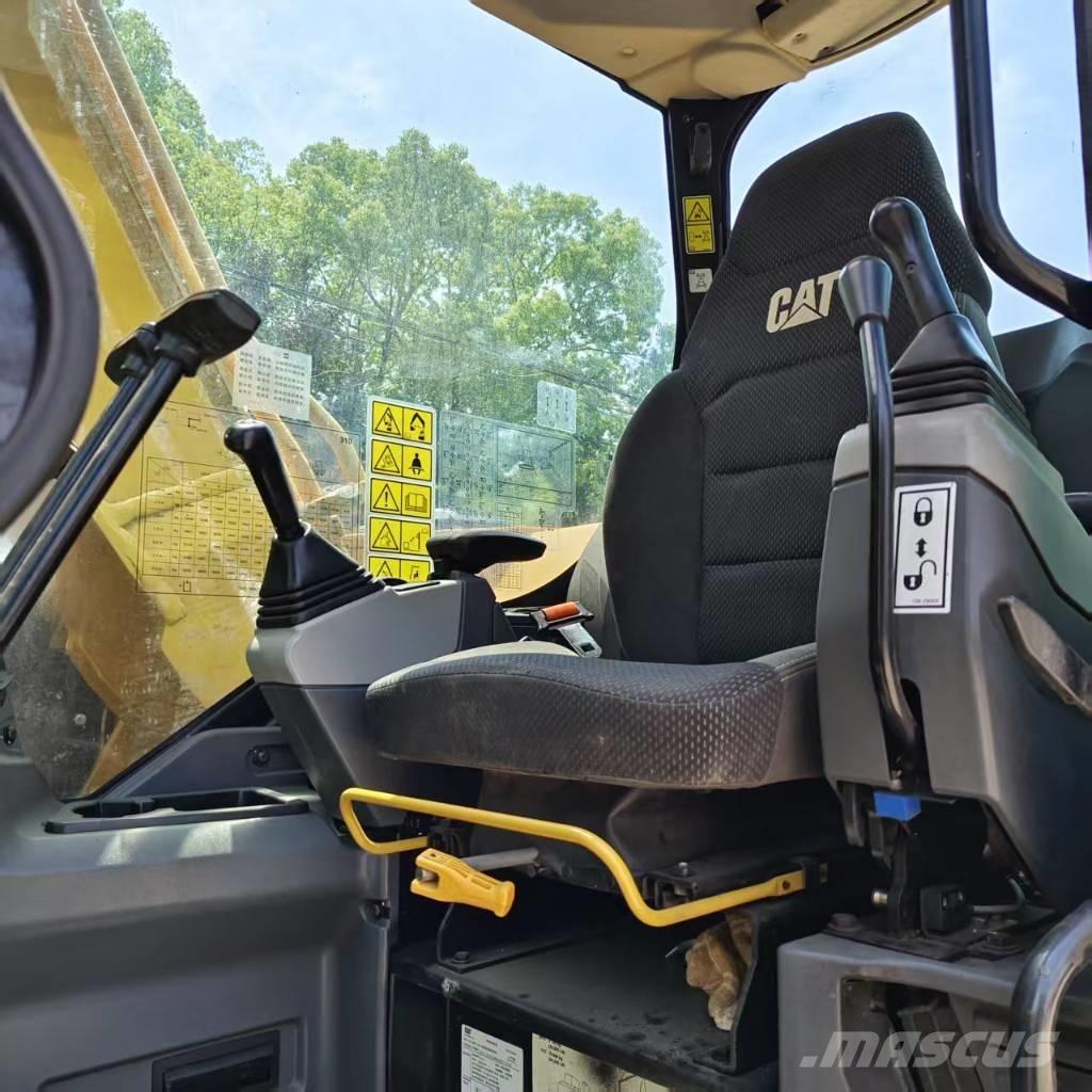 CAT 310 Bageri gusjeničari