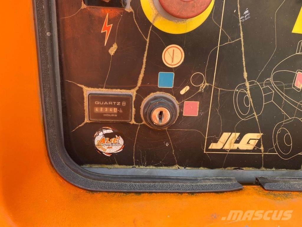 JLG 600 AJ Zglobne podizne platforme
