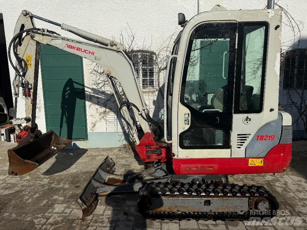 Takeuchi TB 219 Mini bageri <7t
