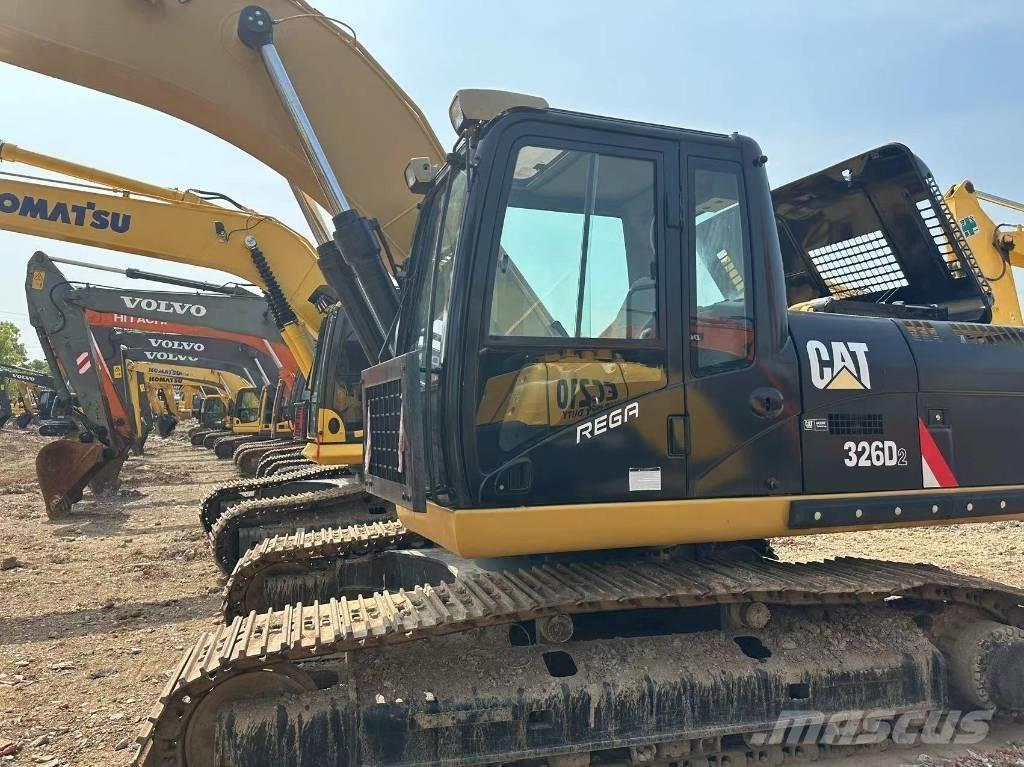 CAT 326 Bageri gusjeničari