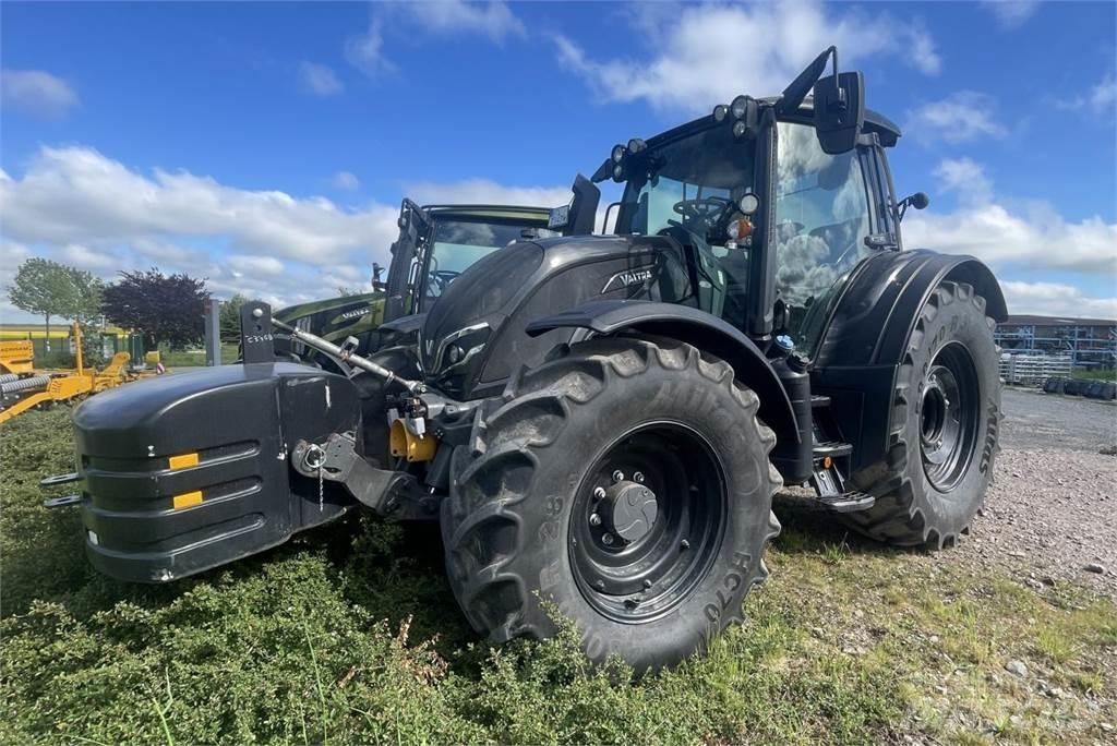 Valtra N 175 Traktori