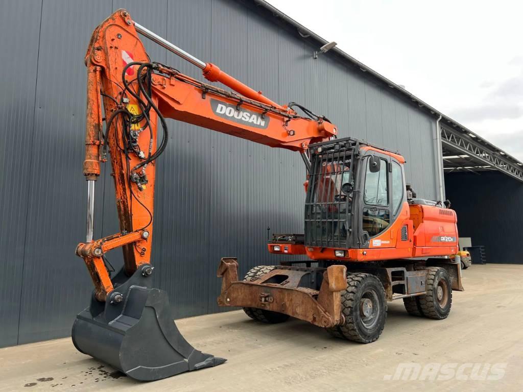 Doosan DX210W Bageri na kotačima