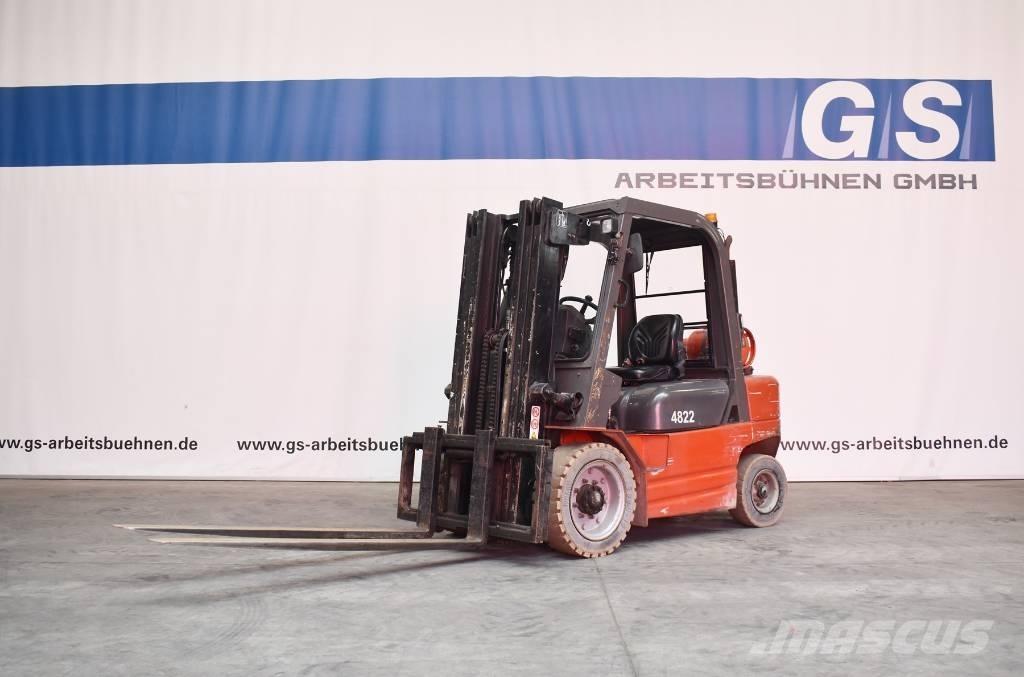 Manitou CG 30 P Plinski viličari