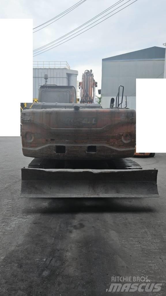Doosan DX 140 LC Bageri gusjeničari