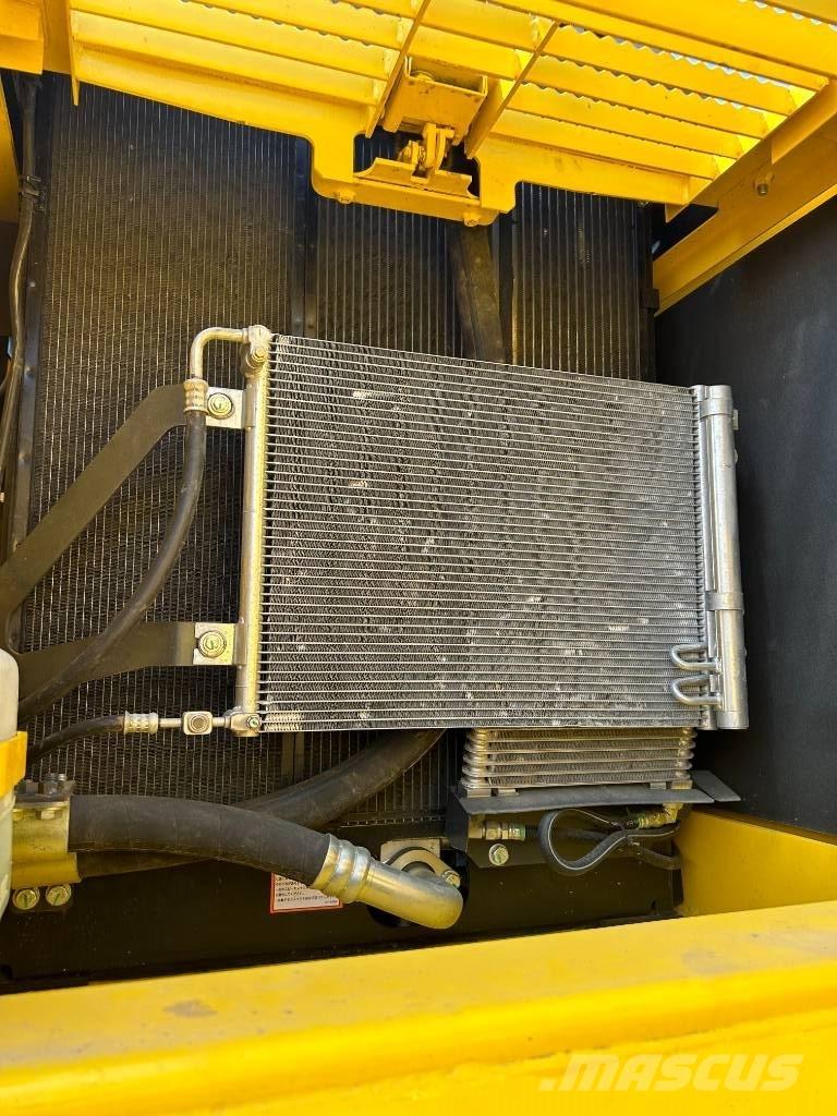 Komatsu PC 240 Bageri gusjeničari