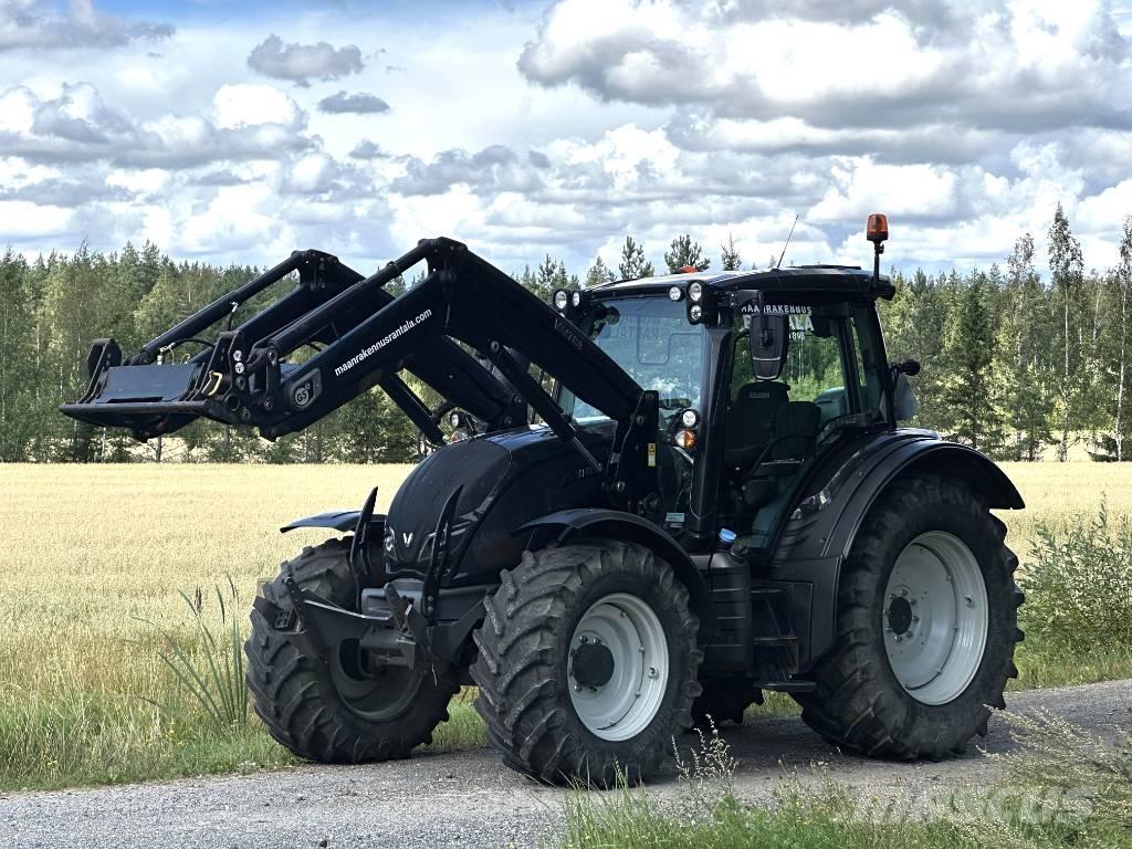 Valtra N 104 Traktori
