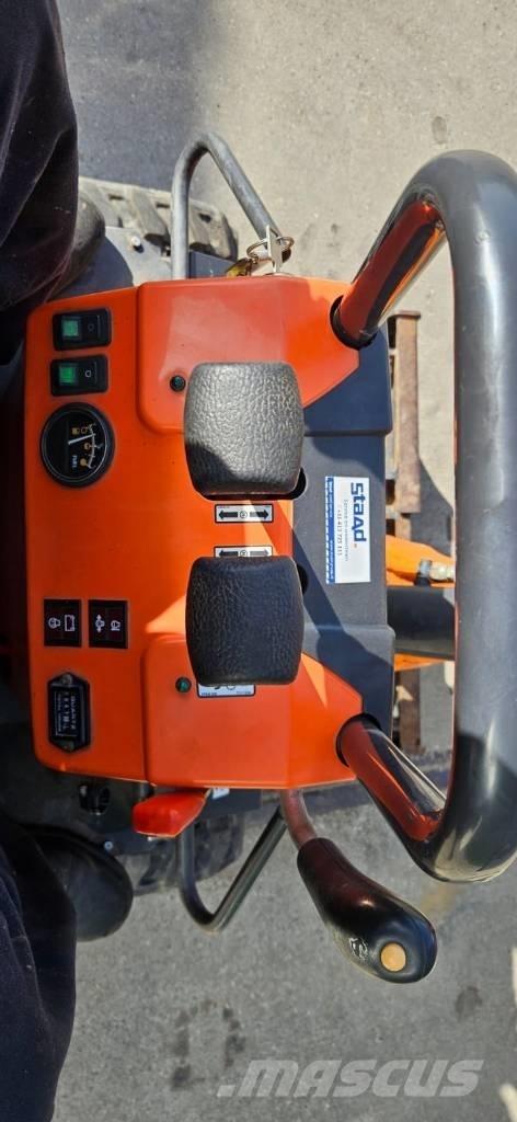 Doosan DX 10 Z Mini bageri <7t