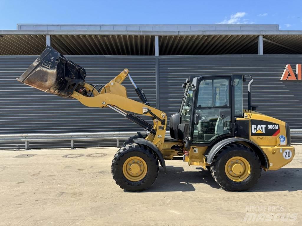 CAT 906M Utovarivači na kotačima