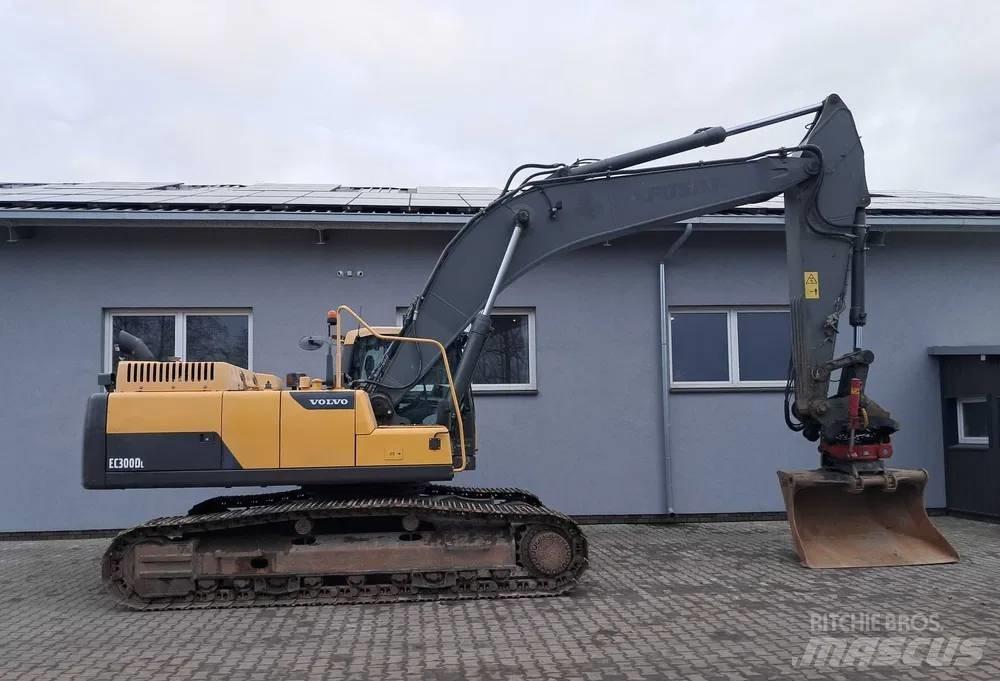Volvo EC 300 D L Bageri gusjeničari