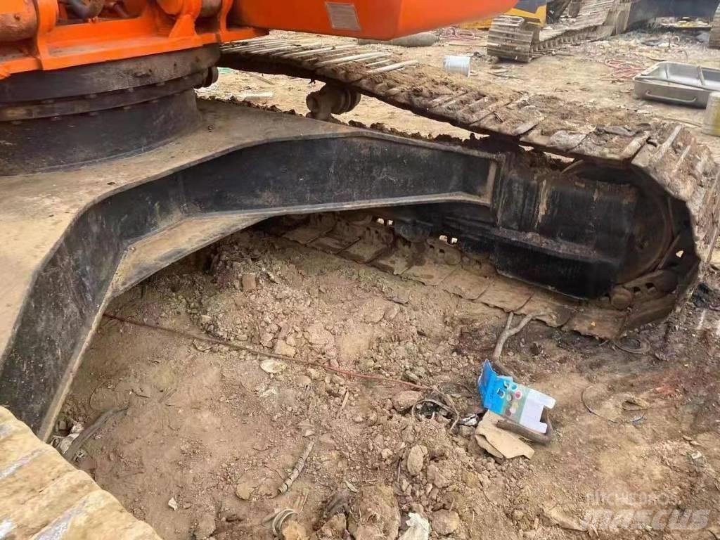 Doosan DH220LC-5 Bageri gusjeničari