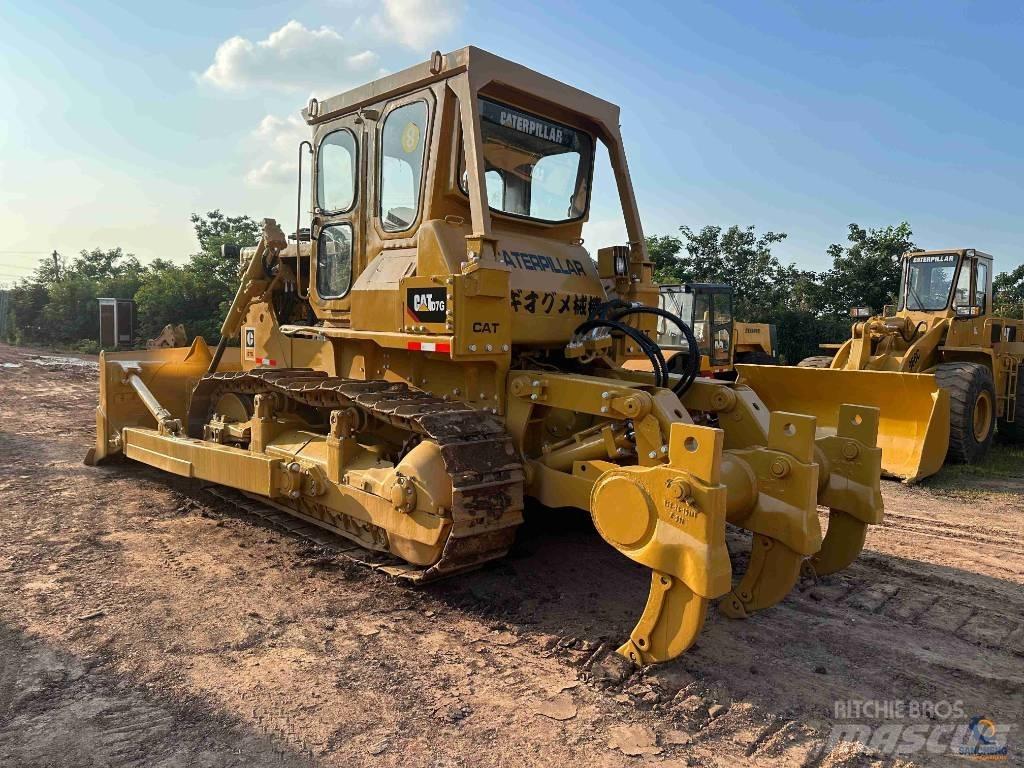CAT D 7 G Buldožeri gusjeničari
