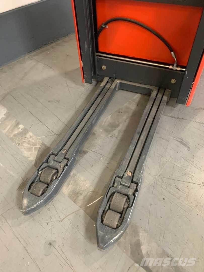 Linde L12I Samopogonski ručni viličari