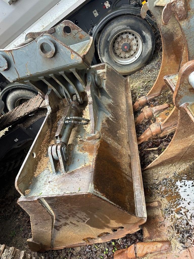 Liebherr R 936 LC Bageri gusjeničari