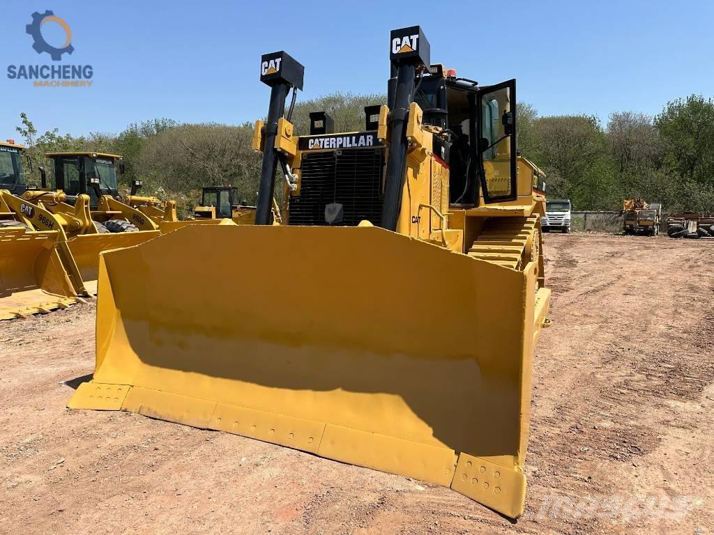 CAT D 8 R Buldožeri gusjeničari