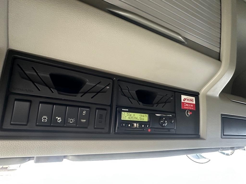 Volvo FMX 540 6x2*4 Rol kiper kamioni s kukama za dizanje