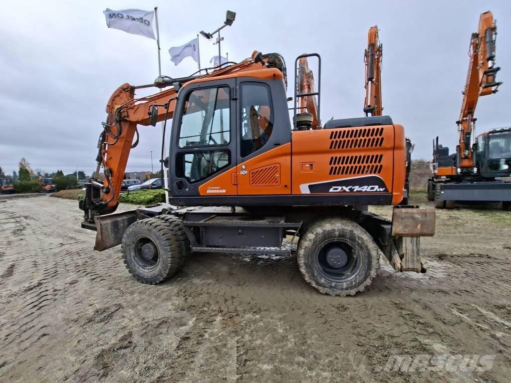 Doosan DX140W-5 Bageri na kotačima