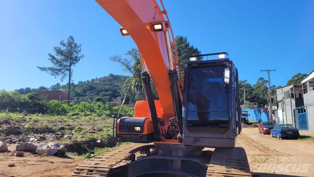 Doosan DX 225 LCA Bageri gusjeničari