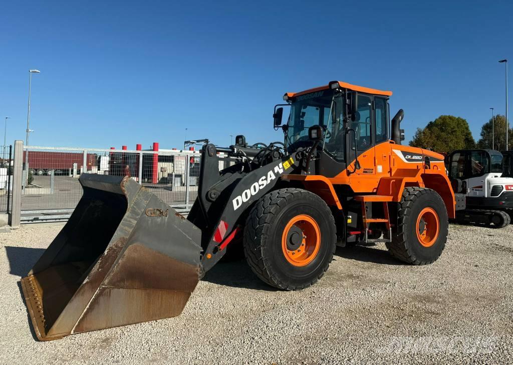 Doosan DL 220-5 Utovarivači na kotačima